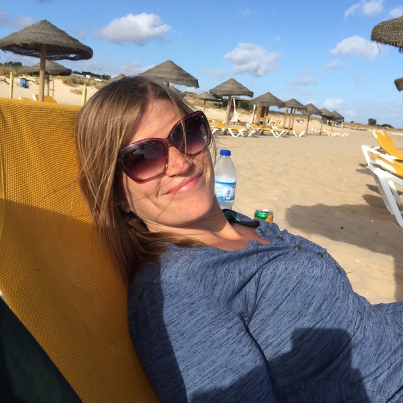 Meet Your Posher, Ambre! - Picture 1 of 1